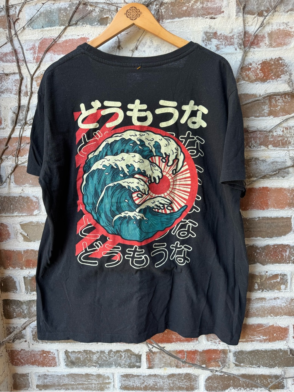 🌊 Japanese Great Wave Graphic Tee - Black
